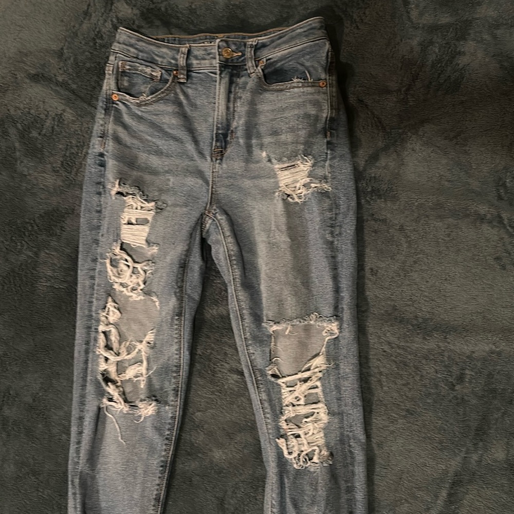 Cute ripped mom jeans